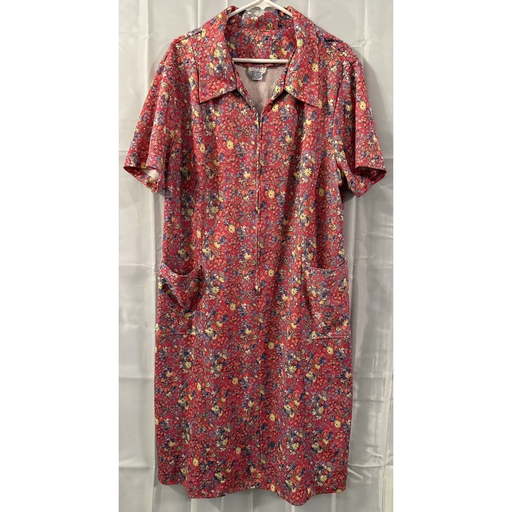 Vintage Womens 100% Polyester House Coat Robe Floral Zip Size C4 (2XL) Grandma